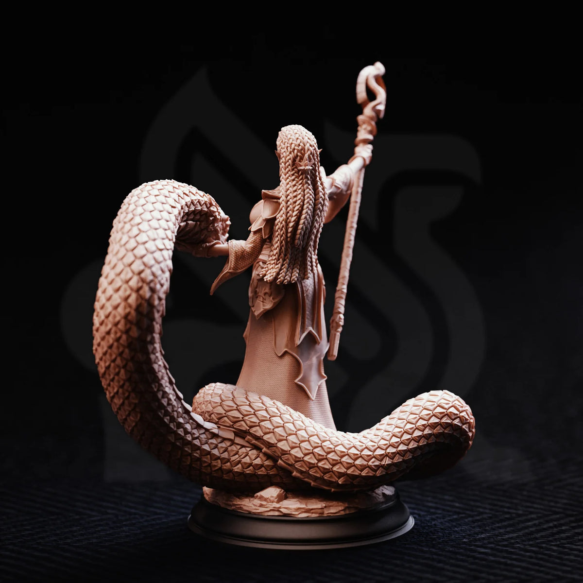 Zarya - Sun Elf Snake Sorceress // Miniatură D&D