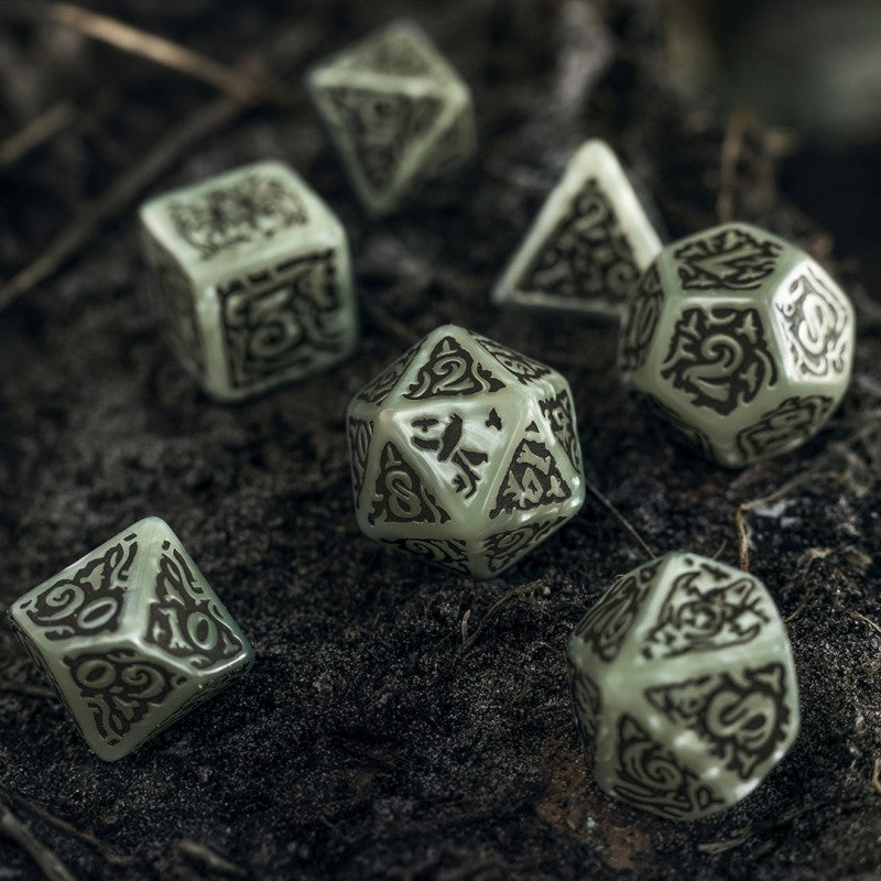 Set de zaruri The Witcher. Leshen - The Totem Builder