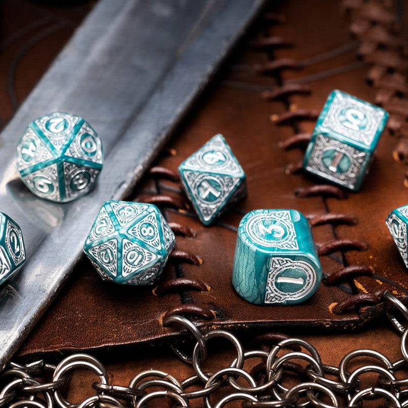 Set de zaruri Viking Modern: Mjolnir